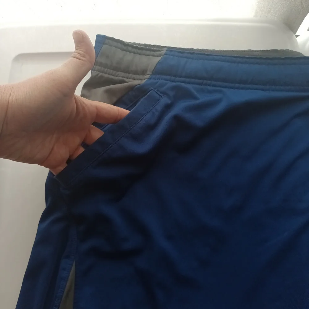 Nike Dri-Fit LA Color Block Blue/Gray Shorts Size Large
